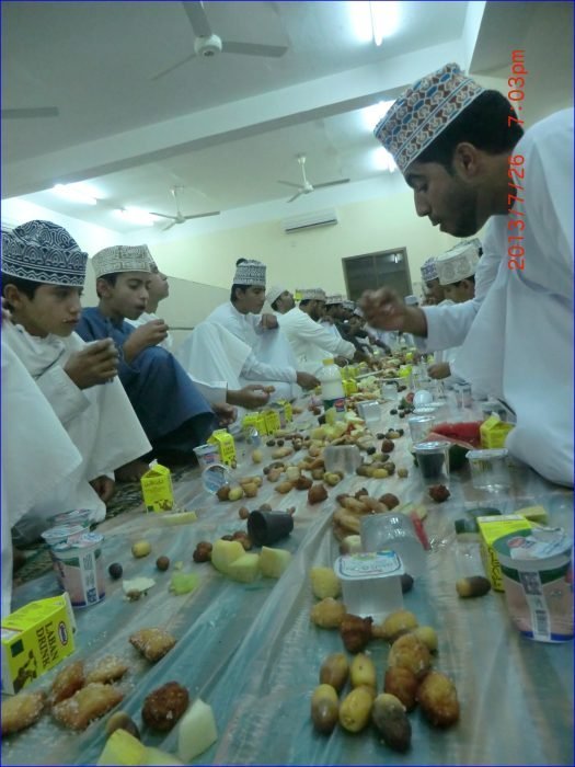 إفطار جماعي في سبلة العارض يوم ١٧ من رمضان لعام ١٤٣٤هـ الموافق له ٢٦-٧-٢٠١٣م