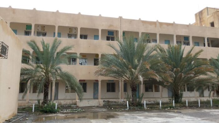 في القسم الداخلي بمدرسة أبي عبيدة الثانوية