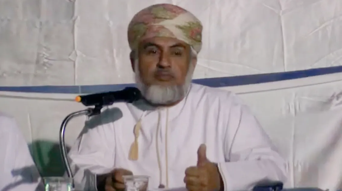 منهل الندوة (رسائل الرسول صلى الله عليه وسلم إلى أهل عمان) للباحث (أ . خميس العدوي)