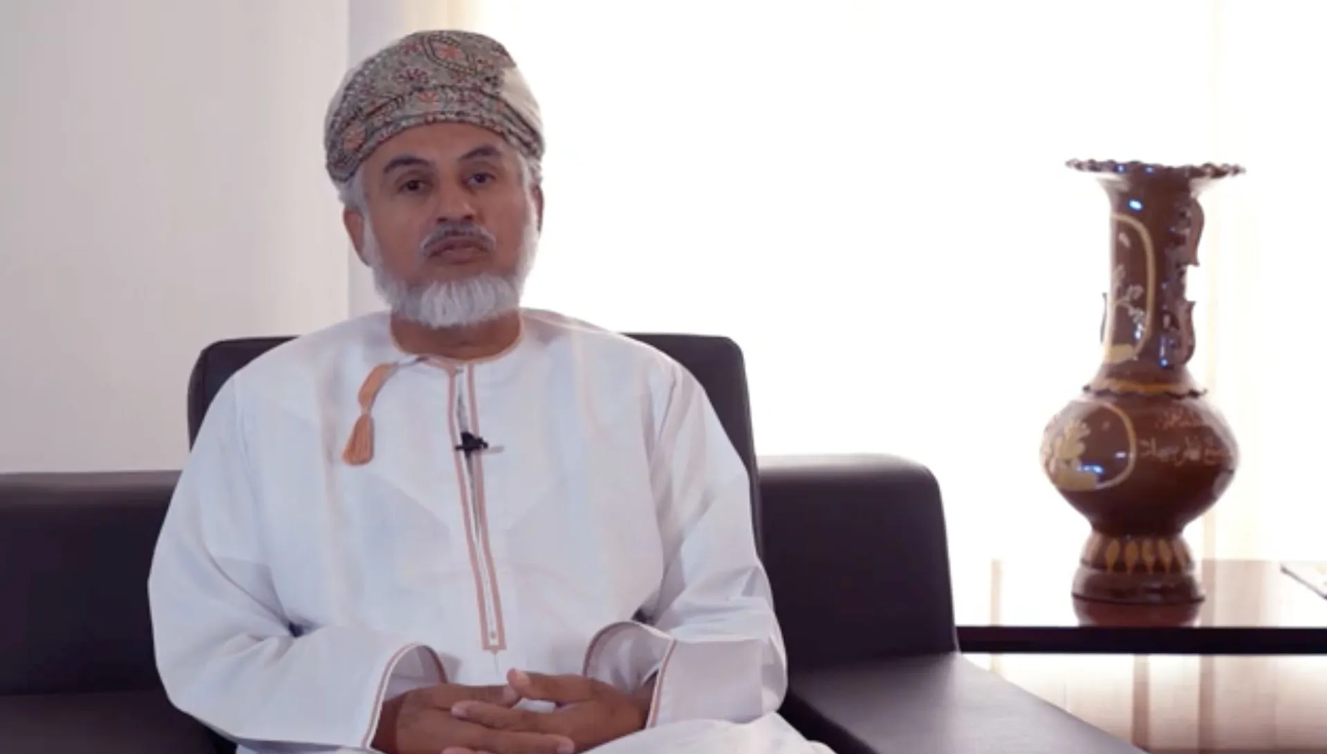 الإلحاد حوار العقل